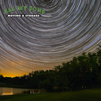 the night sky shot on a timelapse outside Knoxville